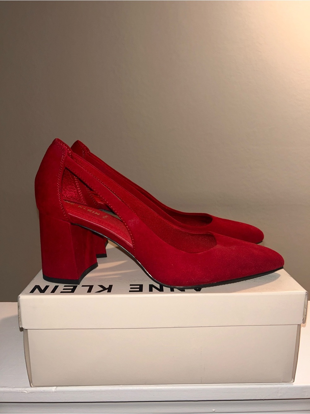 Anne Klein Dark Red Suede Block Heel Pumps, 10M, NIB